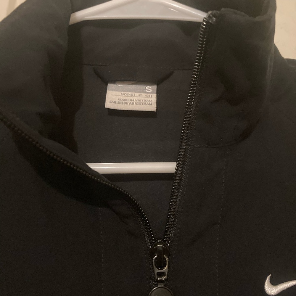 Nike wind jacket - Picture 3 of 4